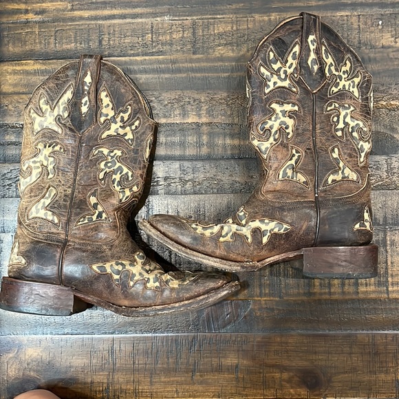 Add to bundle, I’ll send DISCOUNT! Johnny Ringo leopard printsize 6.5 - Picture 5 of 9